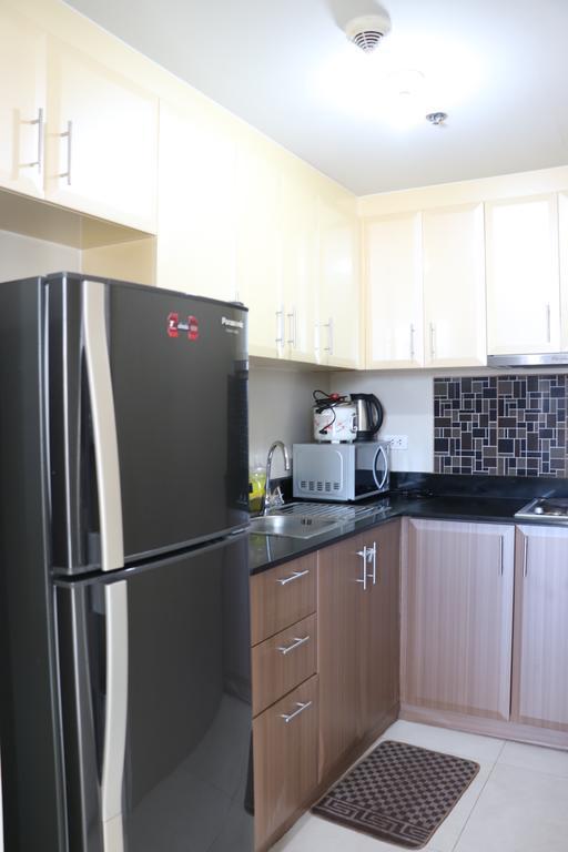 Sarasota Residential Resort Манила Екстериор снимка