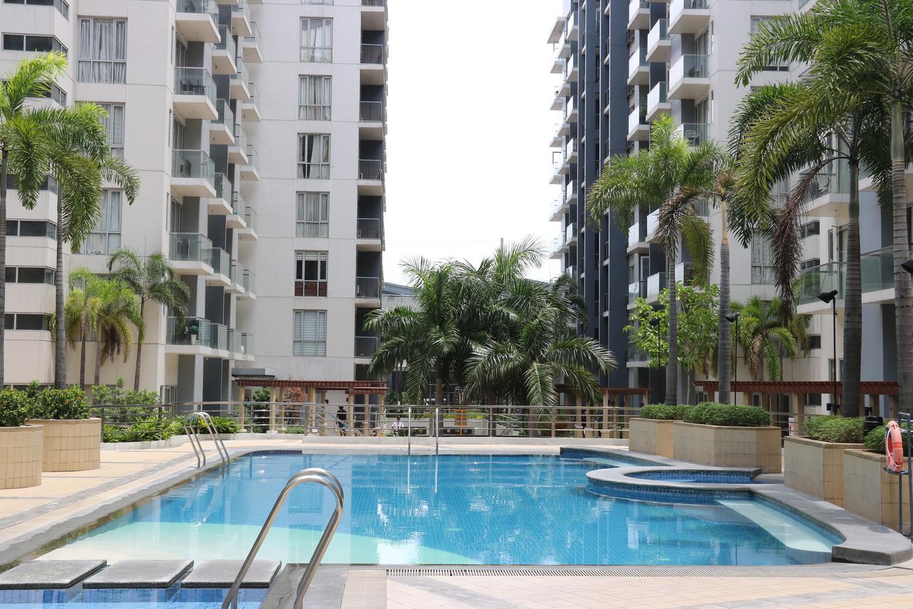 Sarasota Residential Resort Манила Екстериор снимка